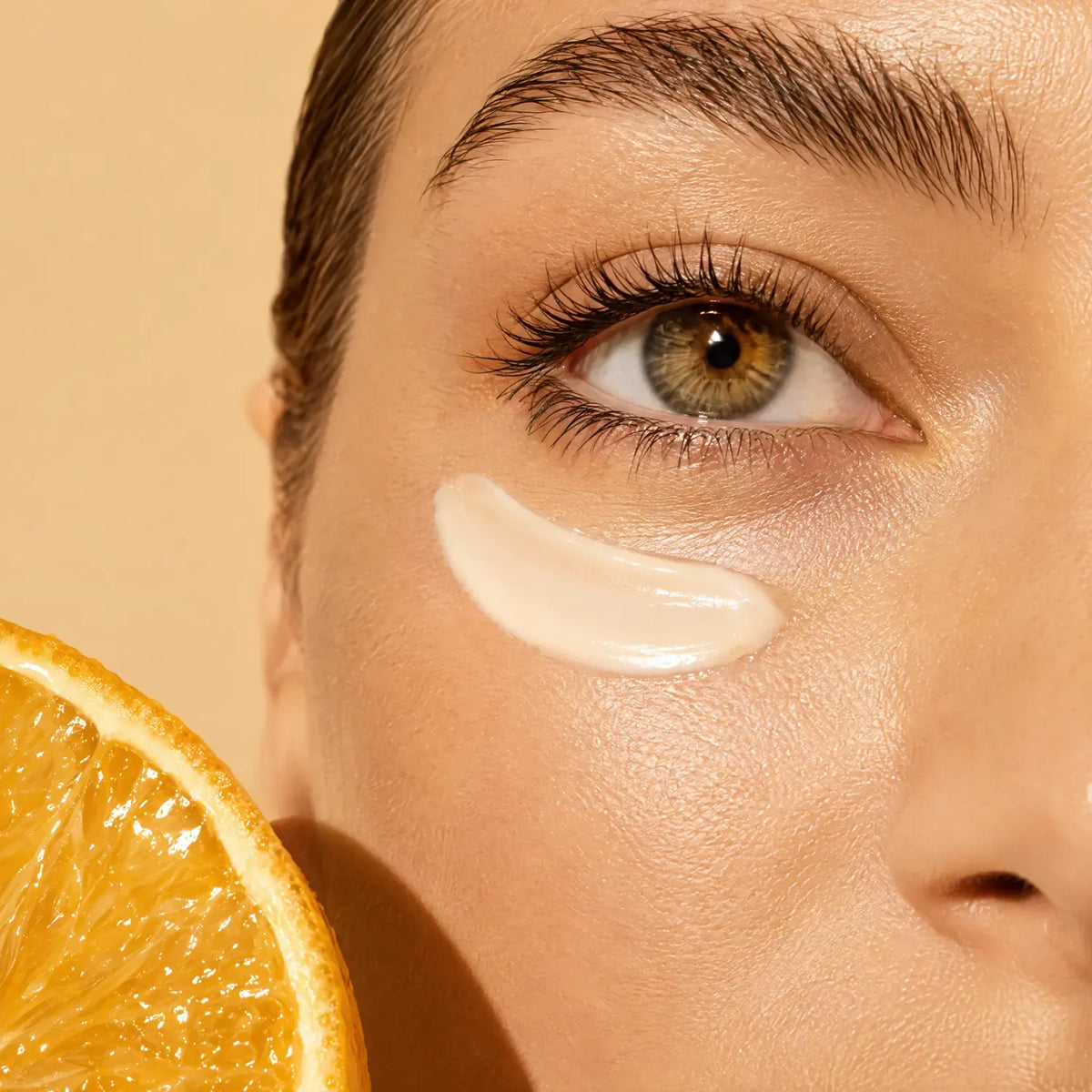 Beneficio de divain. Care Revive Eye Contour Cream