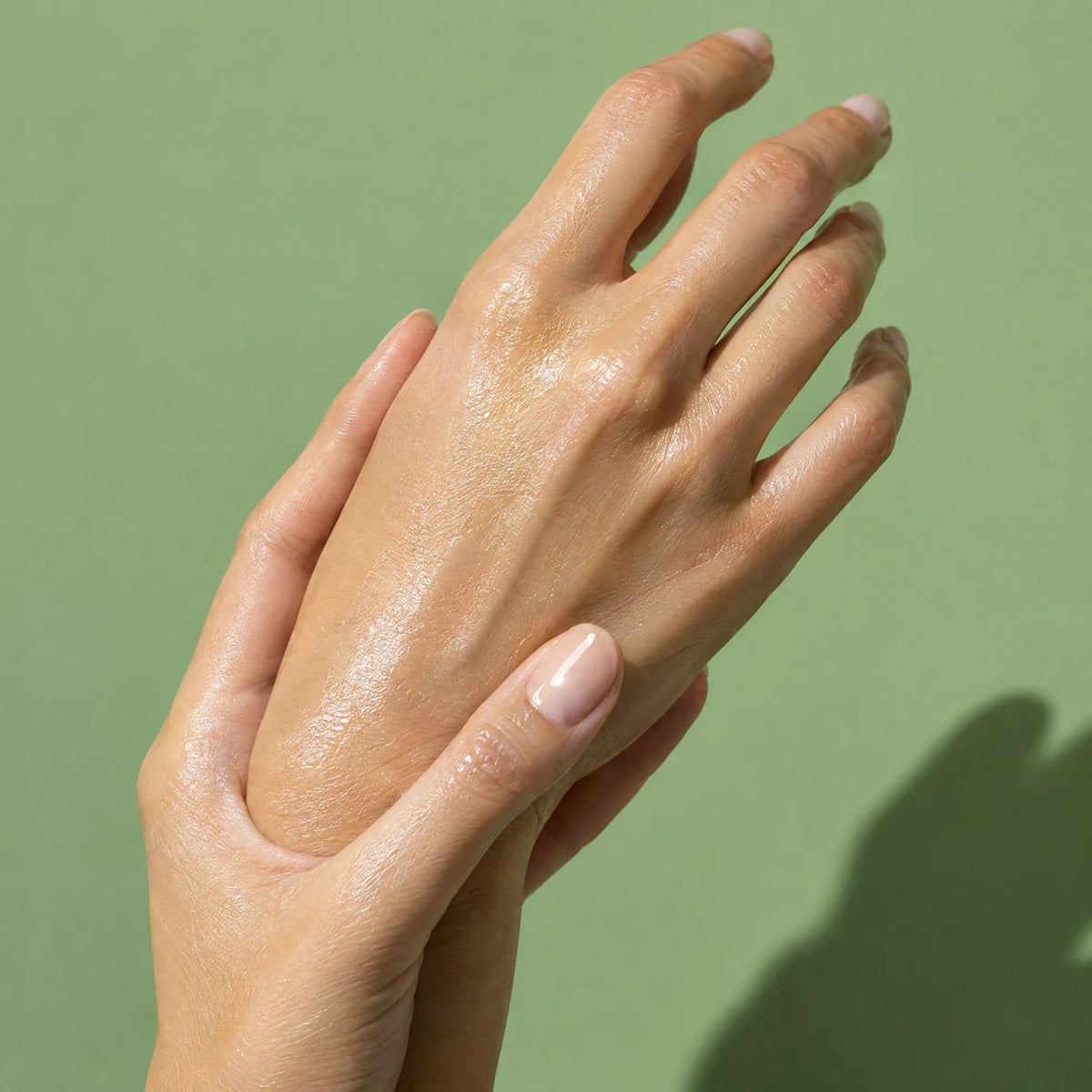 Beneficio de divain. Care Crema de manos