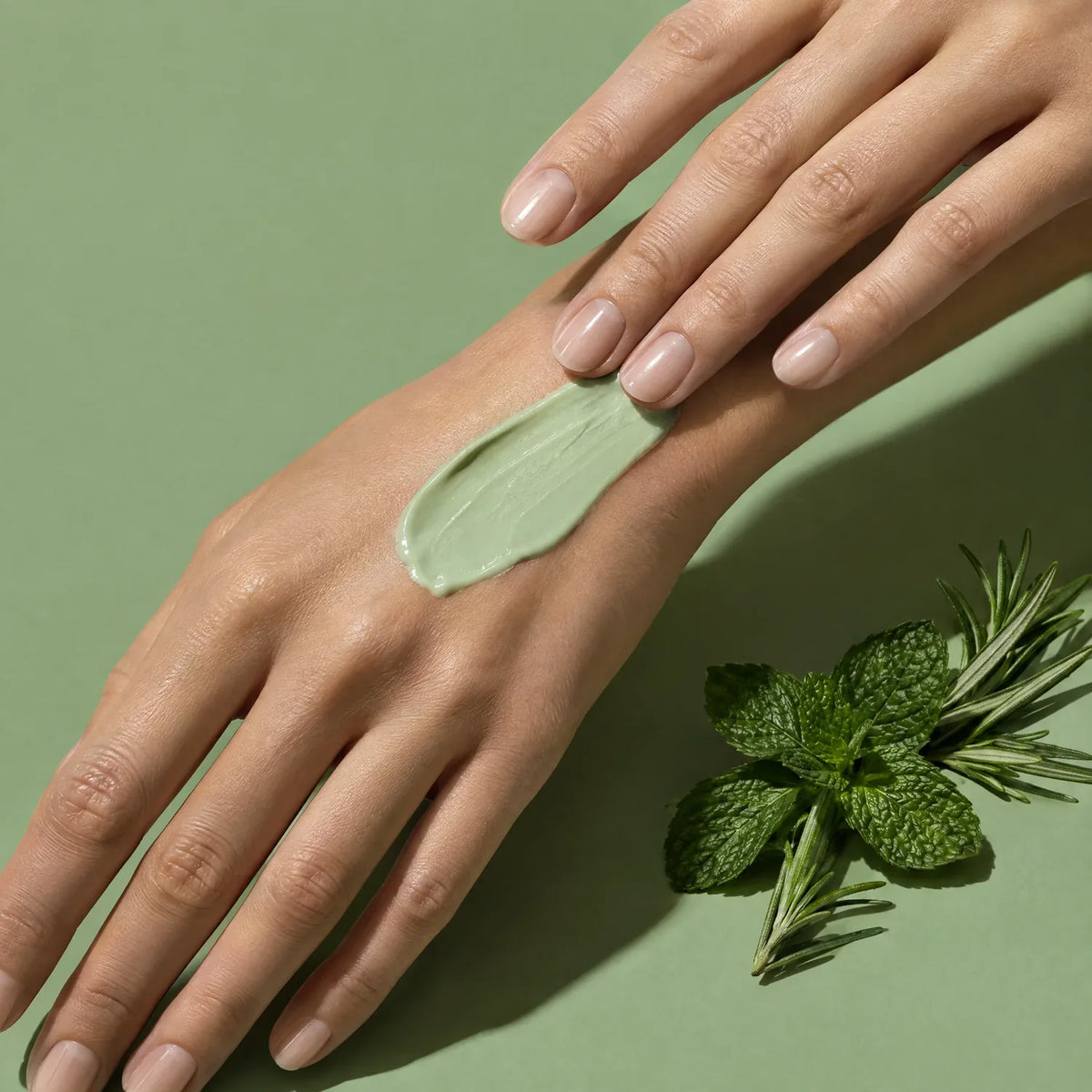 Beneficio de divain. Care Crema de manos Herbal