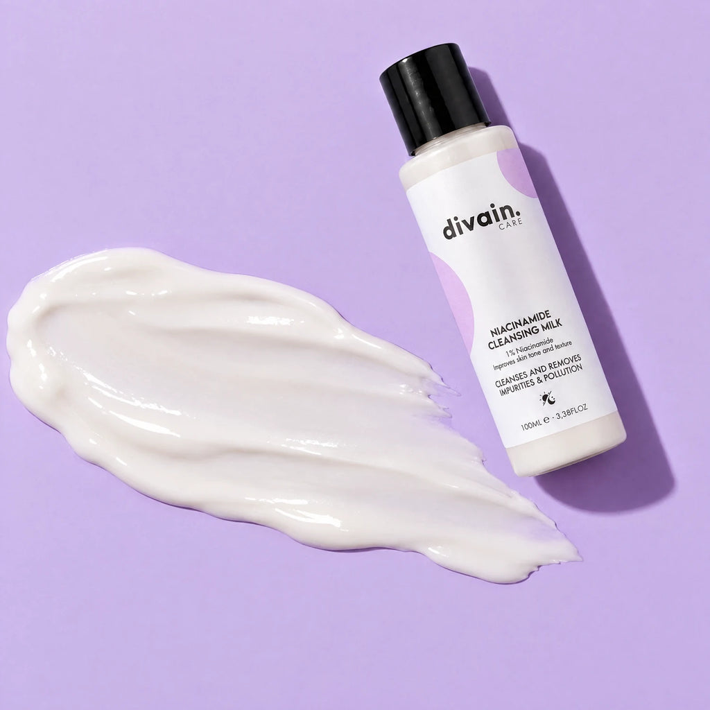 Textura de divain. Care Niacinamide Cleansing Milk