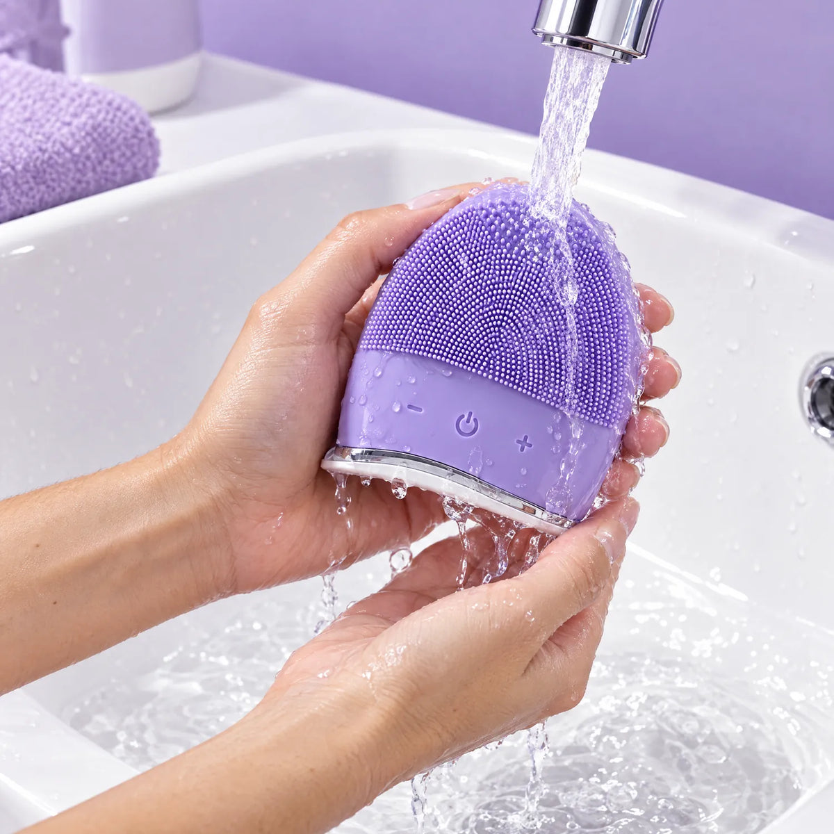 Resistente al agua IPX7: se enjuaga bajo el grifo