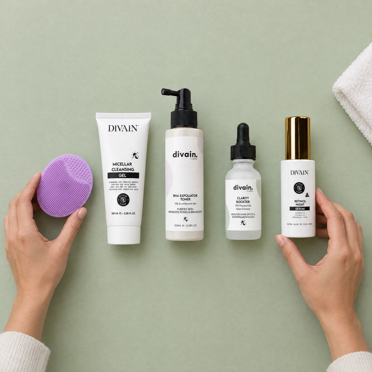 Rutina para piel mixta en orden de uso con los productos del pack divain. Care
