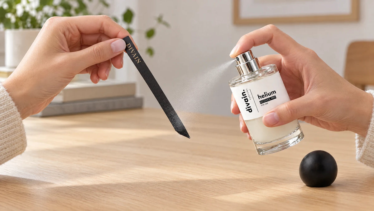 Cómo usar: pulveriza el perfume sobre la punta de la tira olfativa