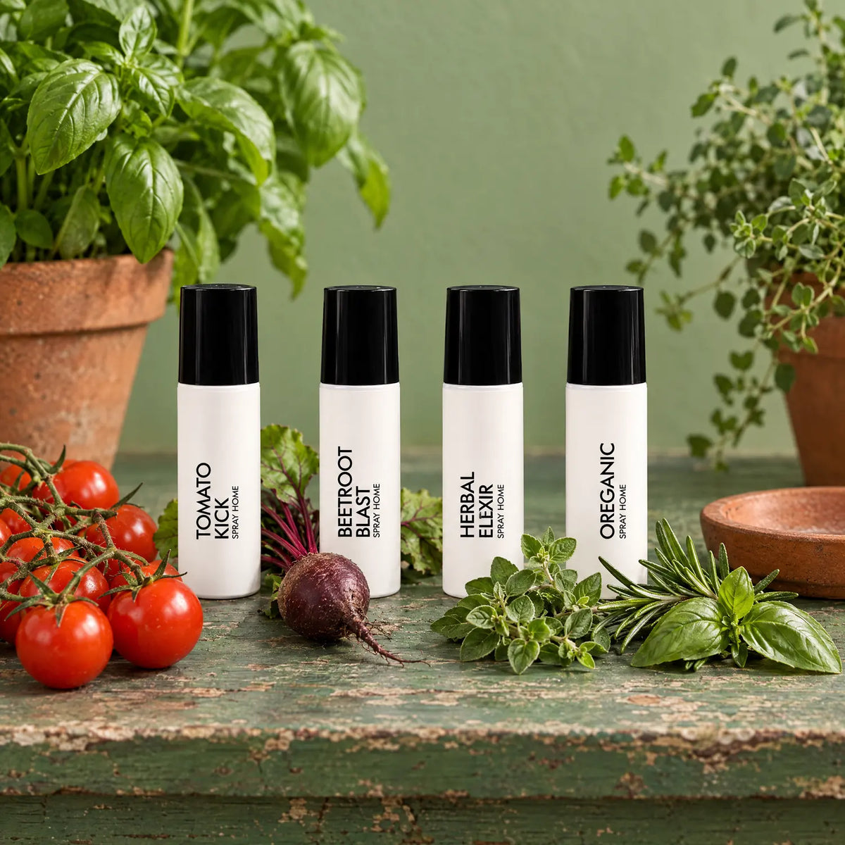 Tomato Kick, Beetroot Blast, Herbal Elixir y Oreganic con tomate, remolacha y hierbas