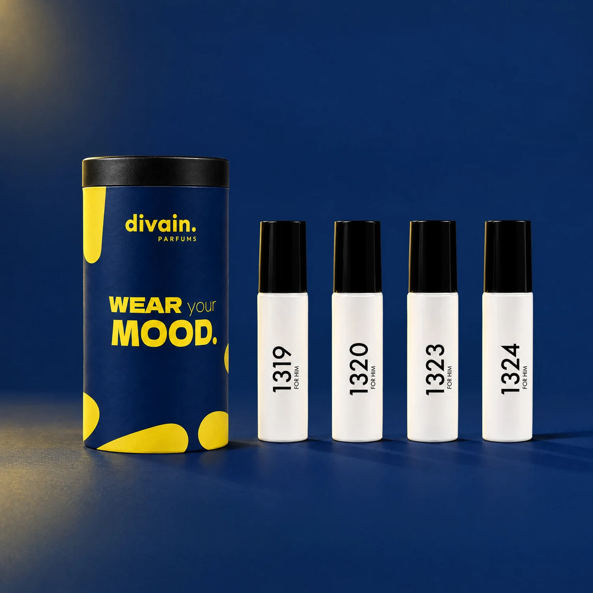 Estuche Miniaturas Novedades Hombre Julio divain. con 1319, 1320, 1323 y 1324