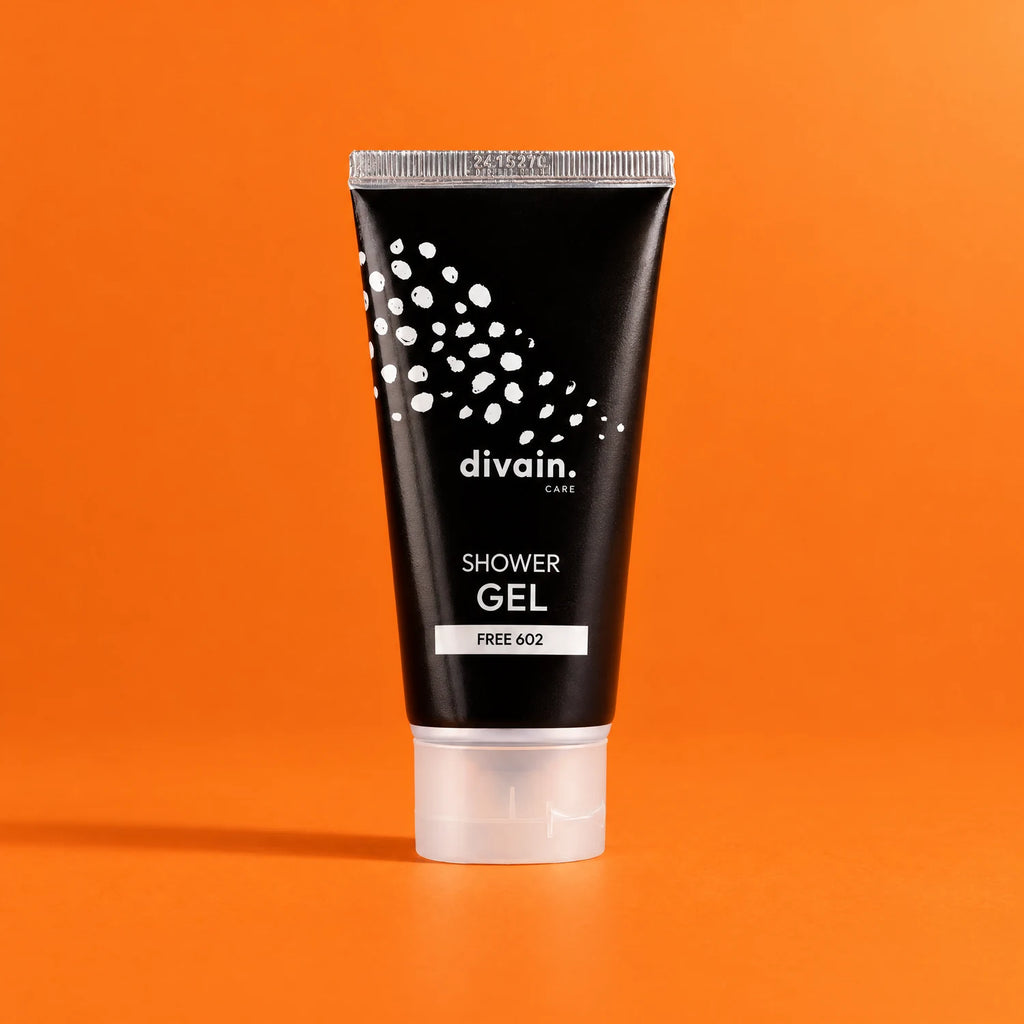Shower Gel divain.602 Free sobre fondo mandarina