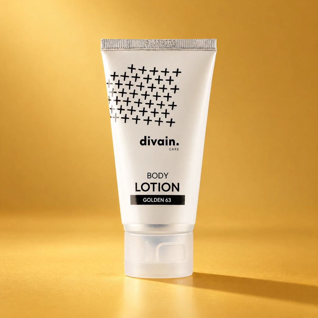 Body Lotion divain.063 Golden sobre fondo dorado miel