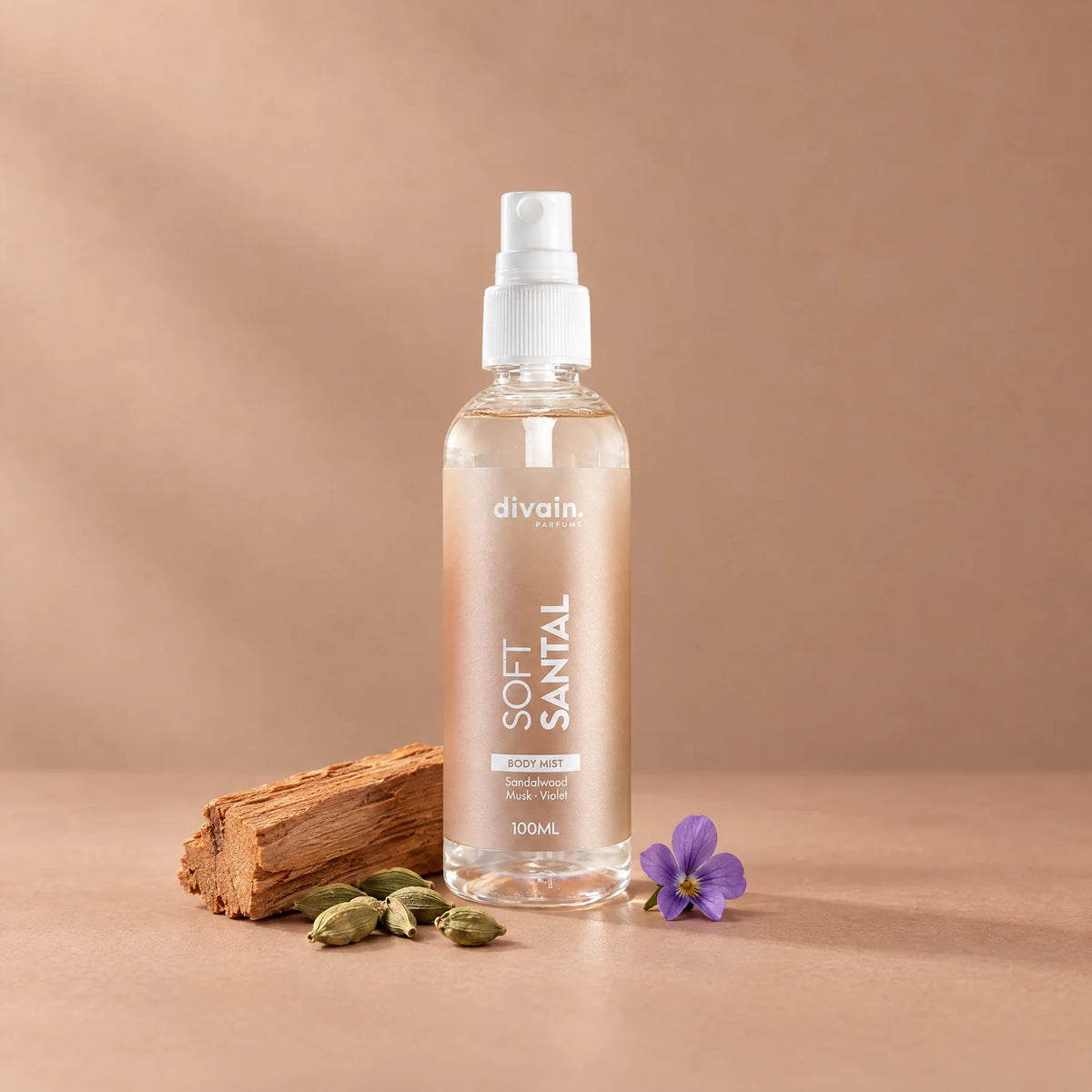 Soft Santal Body Mist con sus notas olfativas