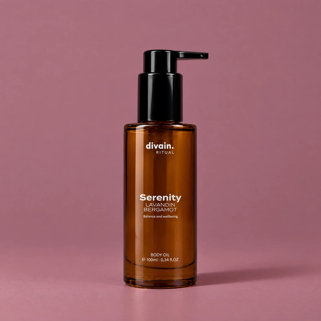 Serenity Body Oil divain. RITUAL 100 ml sobre fondo malva