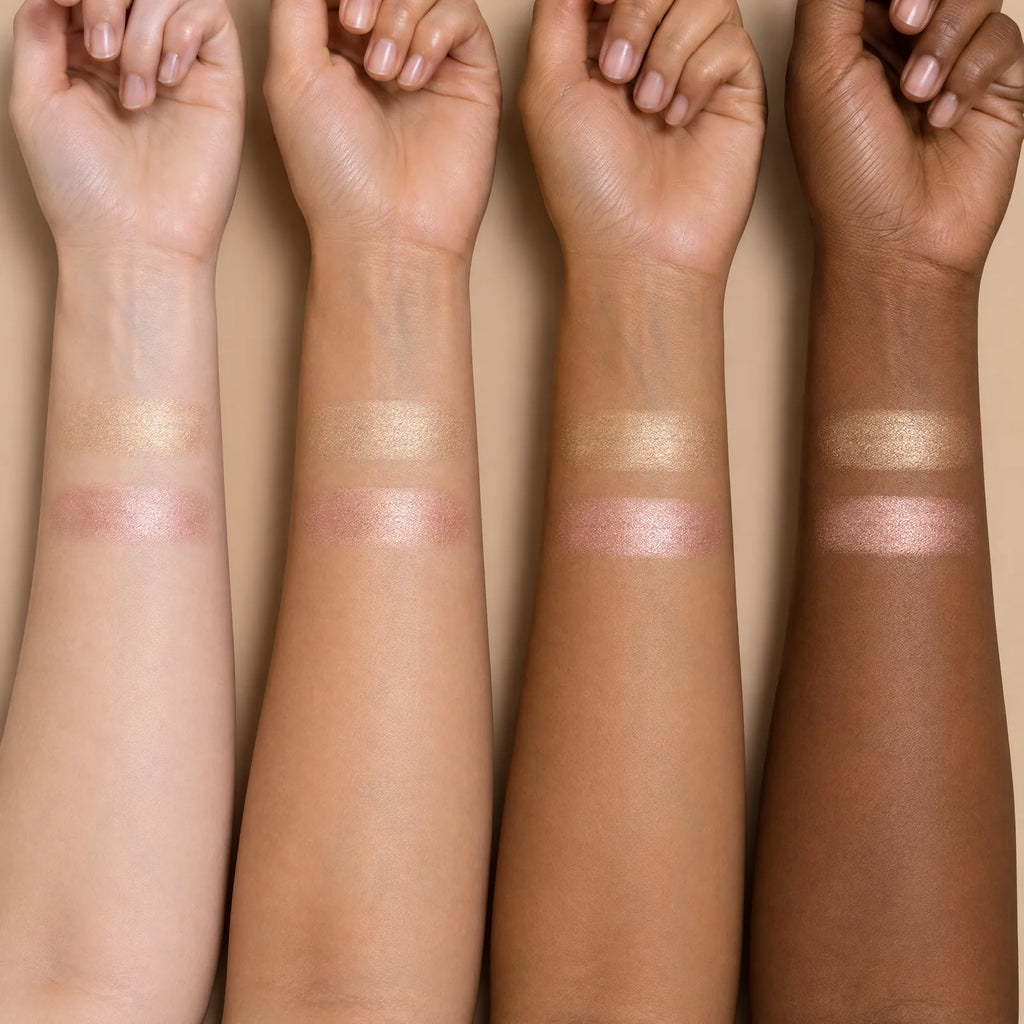 Els dos tons de Highlighter Stick sobre la pell