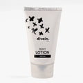 Crema corporal divain Care, con envase blanco e inspirada en el perufme 564.