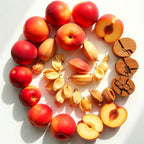 Melocotón, cedro y haba tonka representando las notas olfativas del perfume.