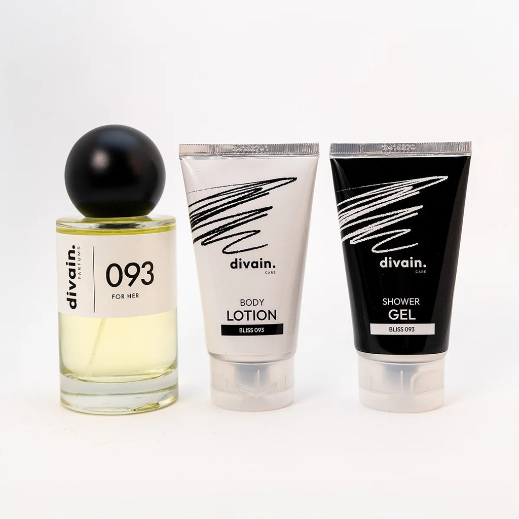 Perfume divain 093 con su crema corporal y su gel.