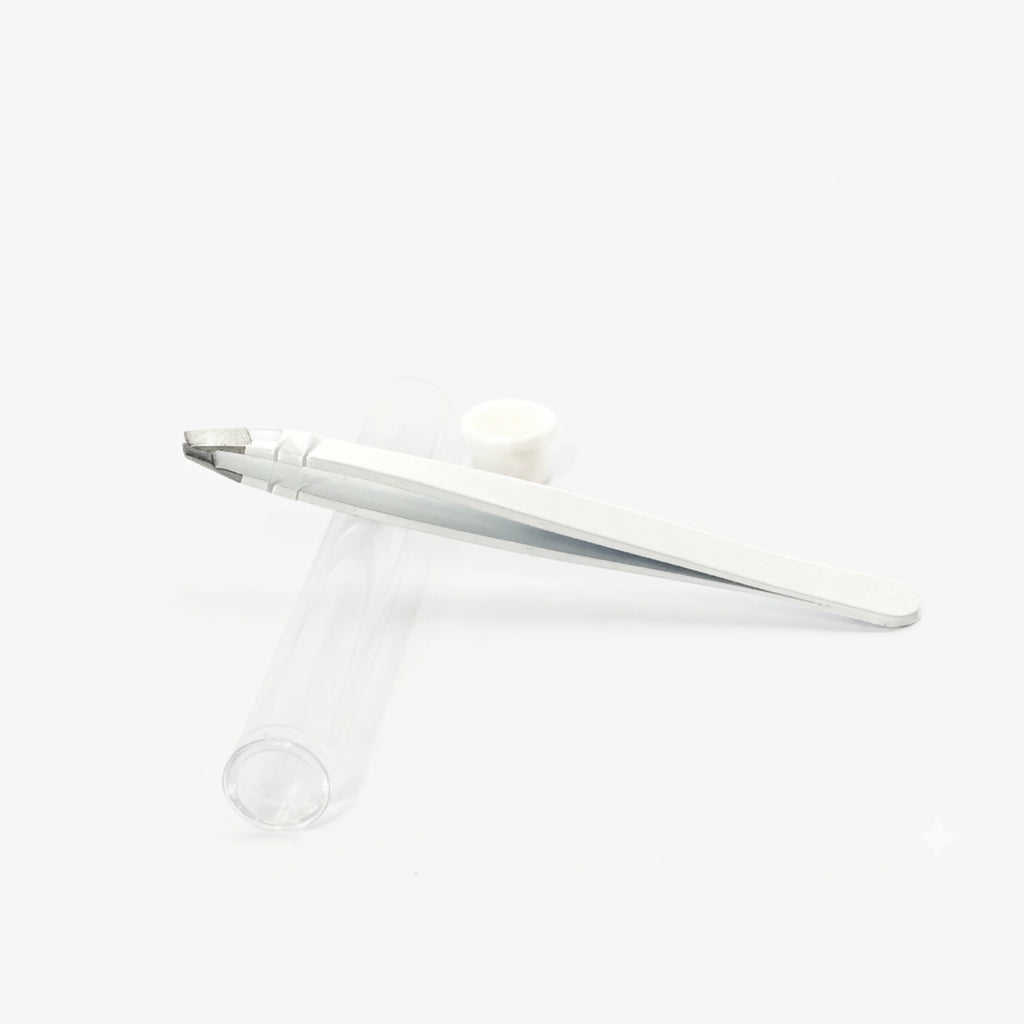 Pinzetta per sopracciglia con custodia